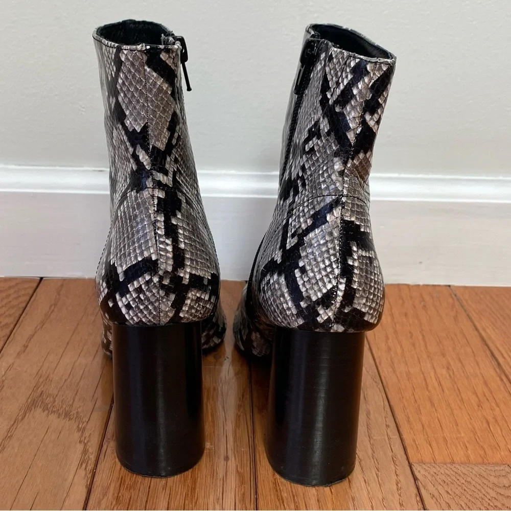 Jeffrey Campbell Raven bootie,‎ snake print size 6.5